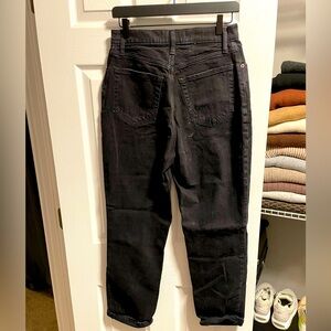Size 6 Like-new Abercrombie black jeans